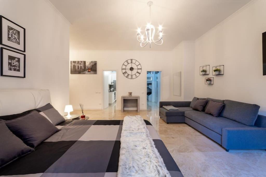 San Babila - Luxury Milanese Apartment Extérieur photo