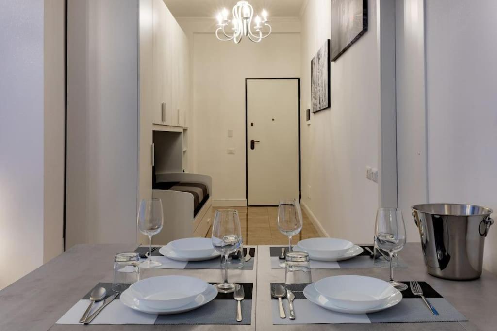 San Babila - Luxury Milanese Apartment Extérieur photo